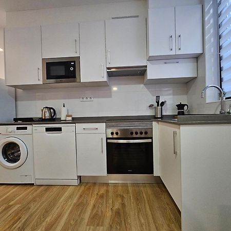 Apartamentos Aptio Oviedo Bagian luar foto