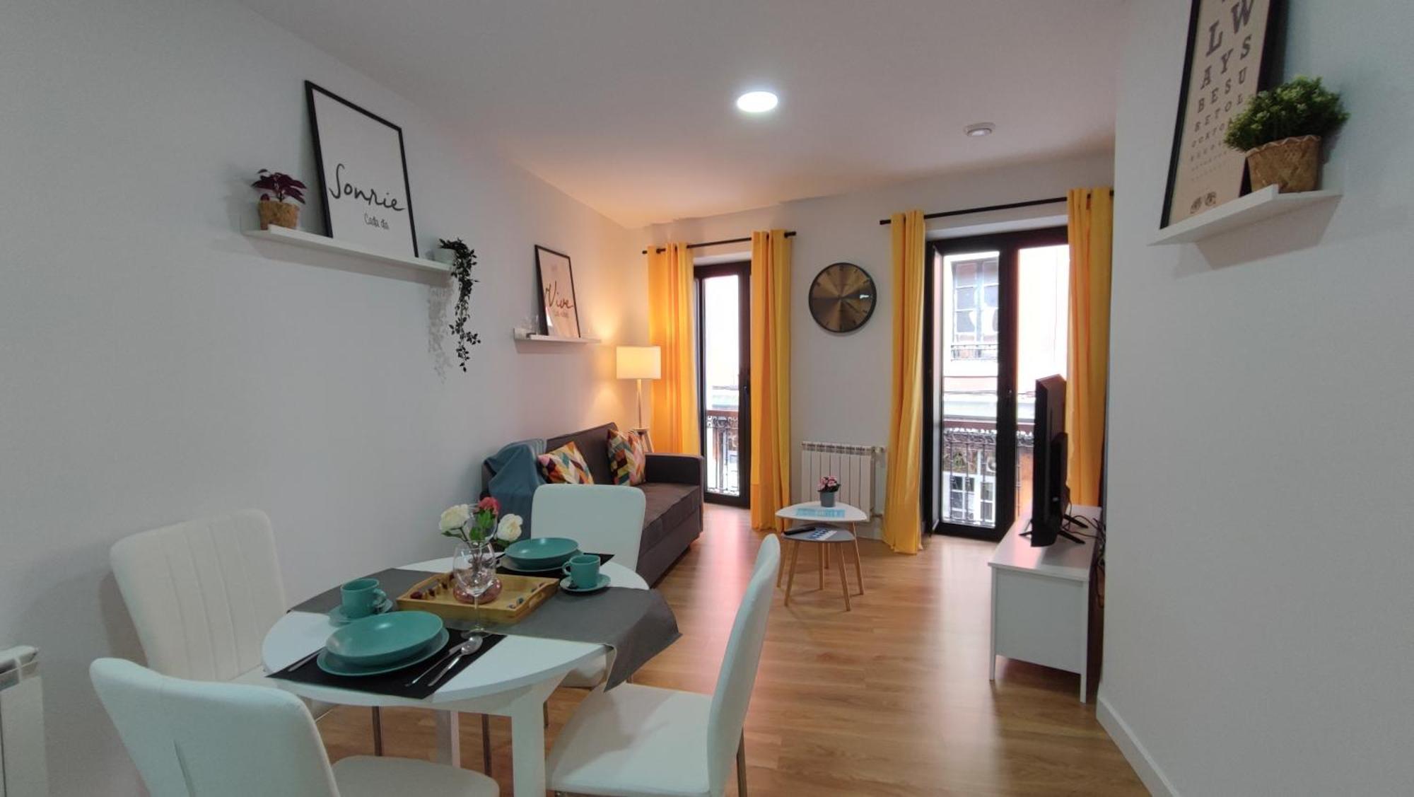 Apartamentos Aptio Oviedo Bagian luar foto