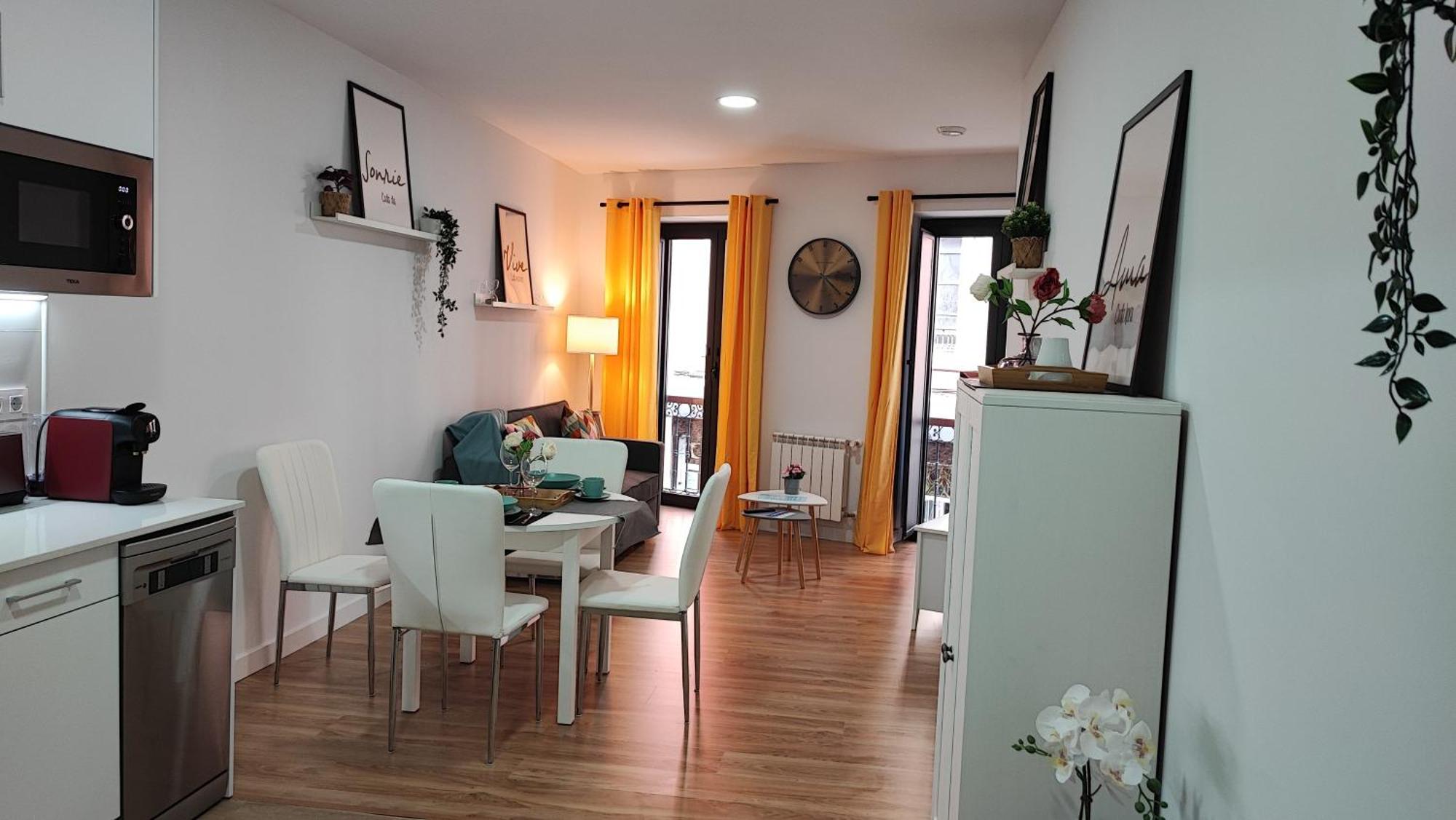 Apartamentos Aptio Oviedo Bagian luar foto