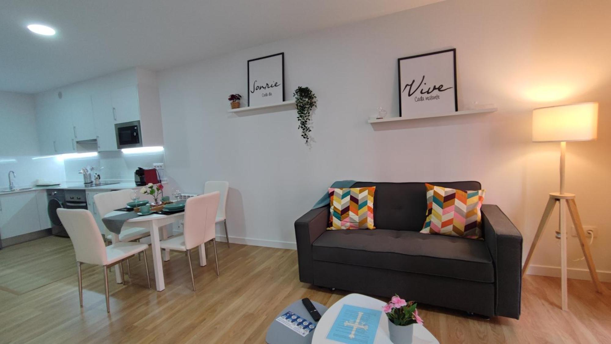 Apartamentos Aptio Oviedo Bagian luar foto
