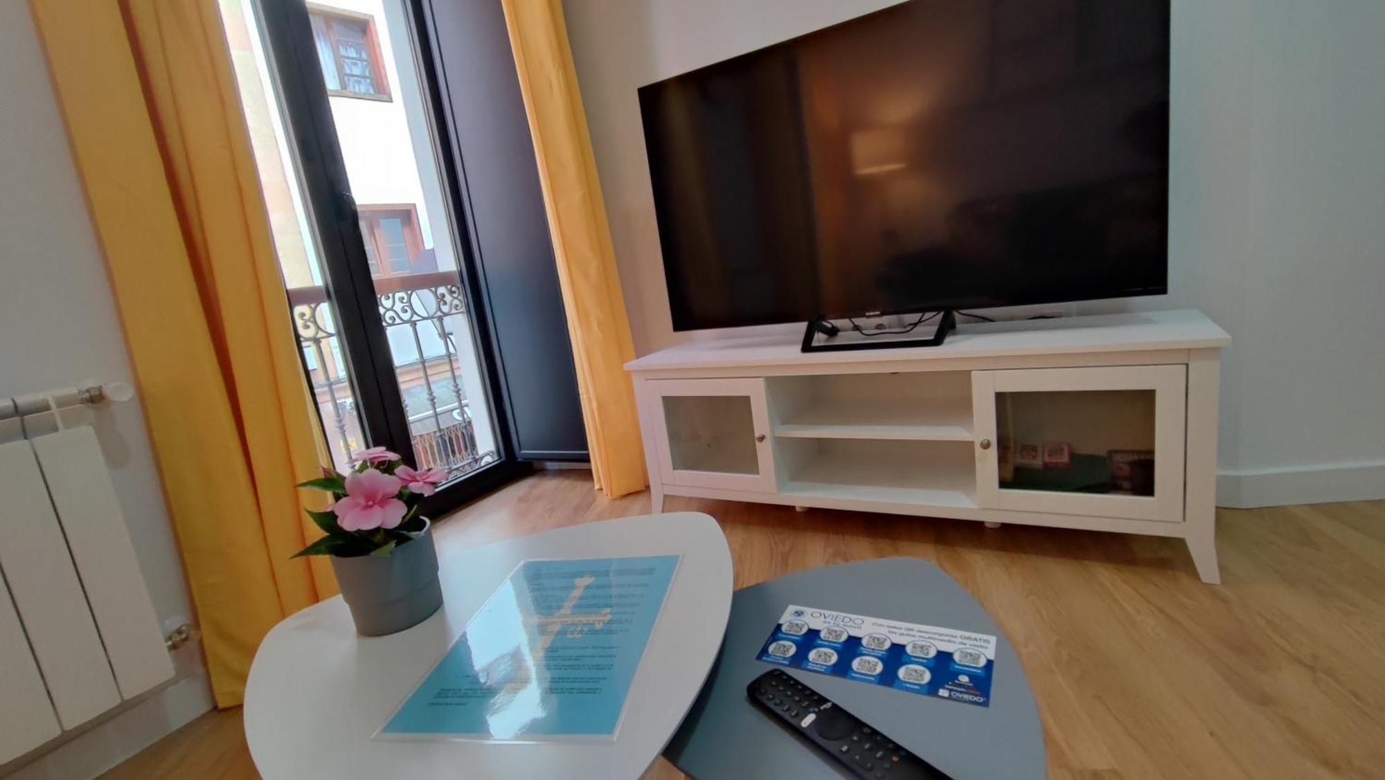 Apartamentos Aptio Oviedo Bagian luar foto