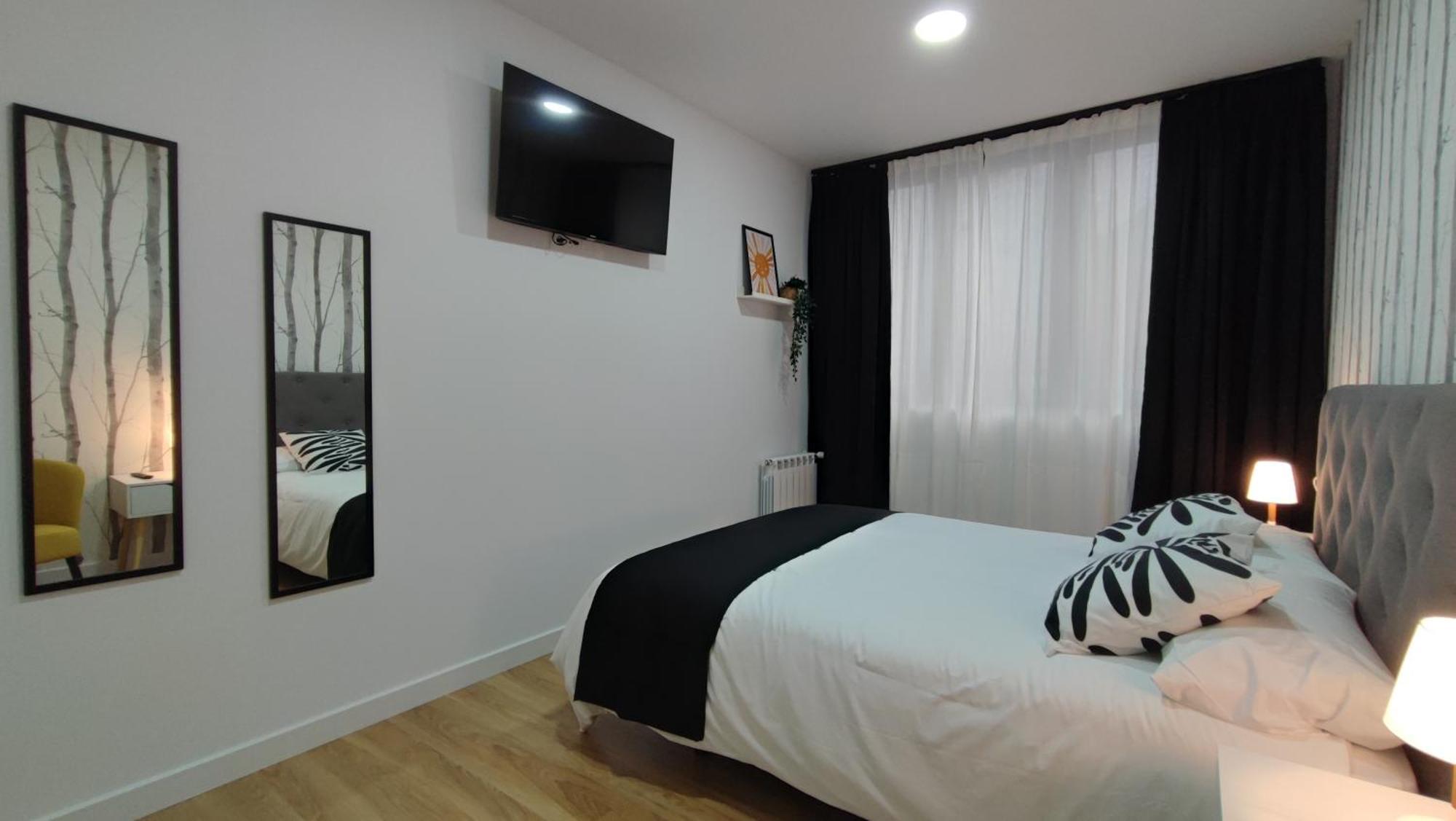 Apartamentos Aptio Oviedo Bagian luar foto