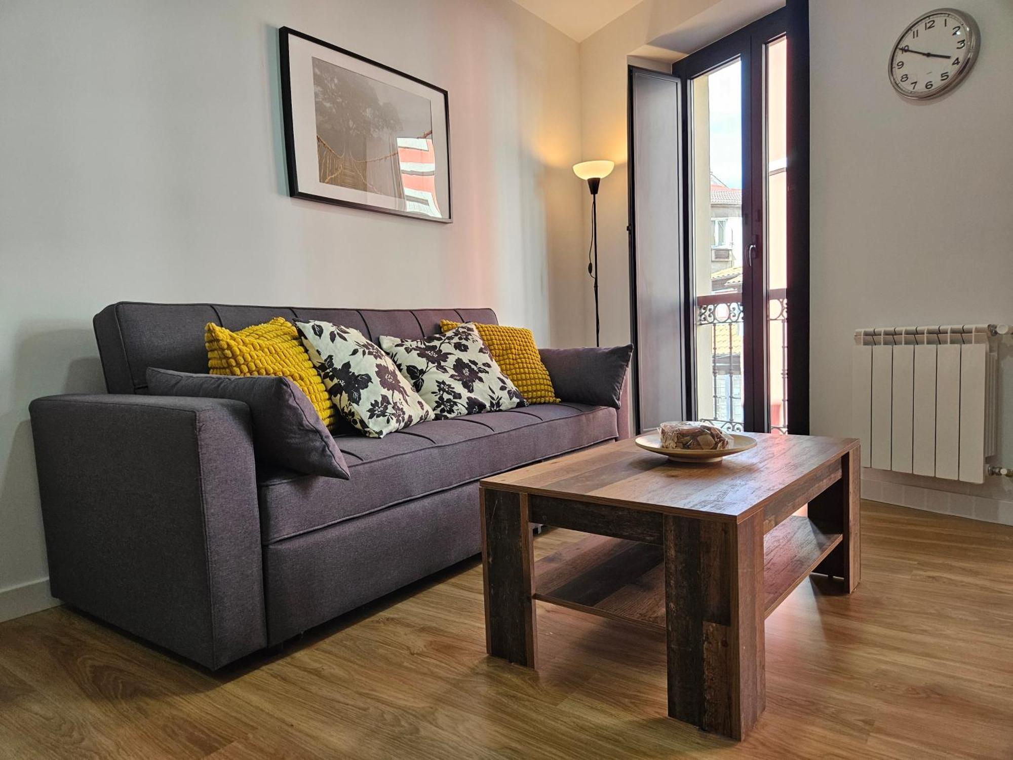 Apartamentos Aptio Oviedo Bagian luar foto
