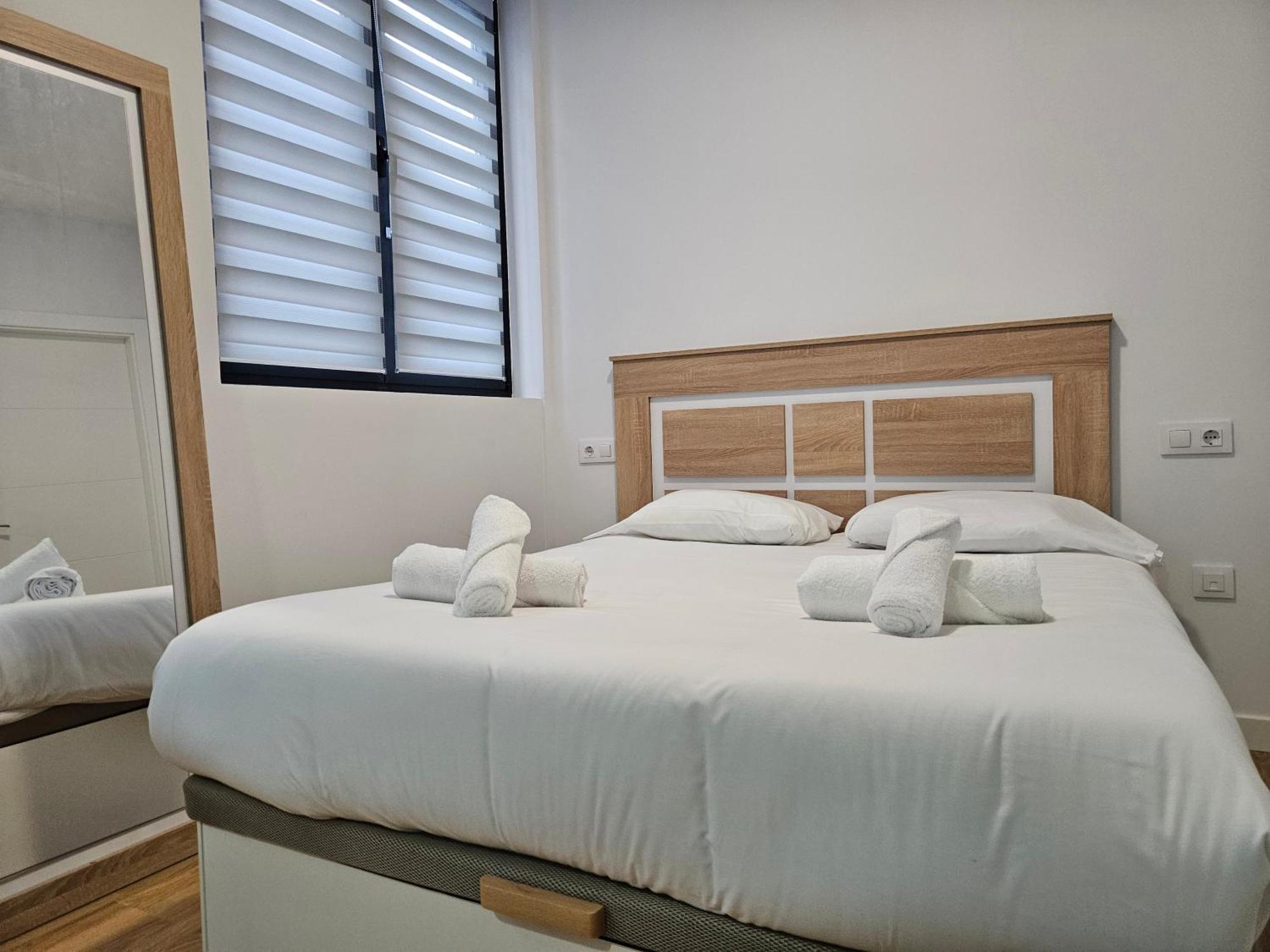 Apartamentos Aptio Oviedo Bagian luar foto