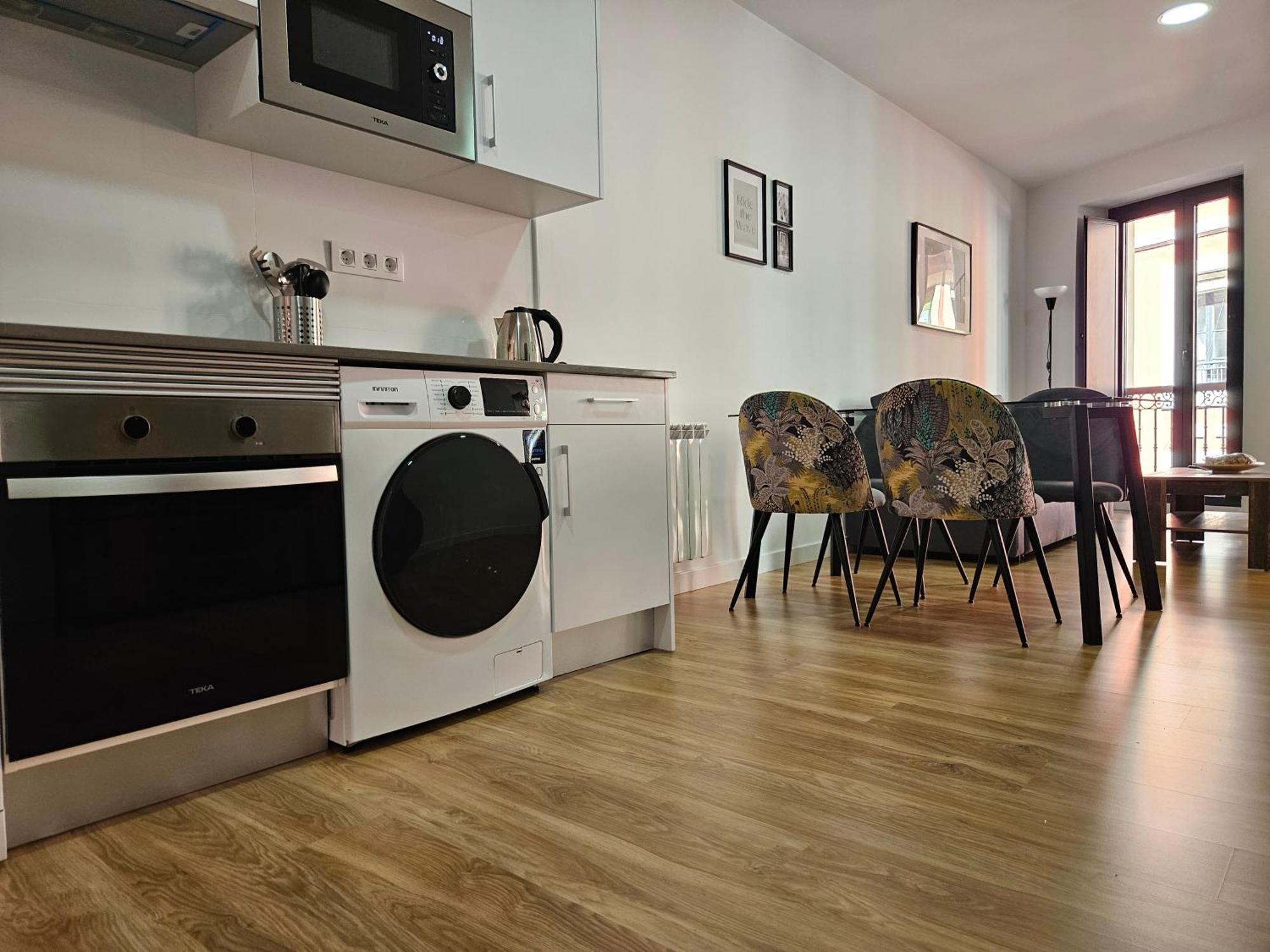 Apartamentos Aptio Oviedo Bagian luar foto