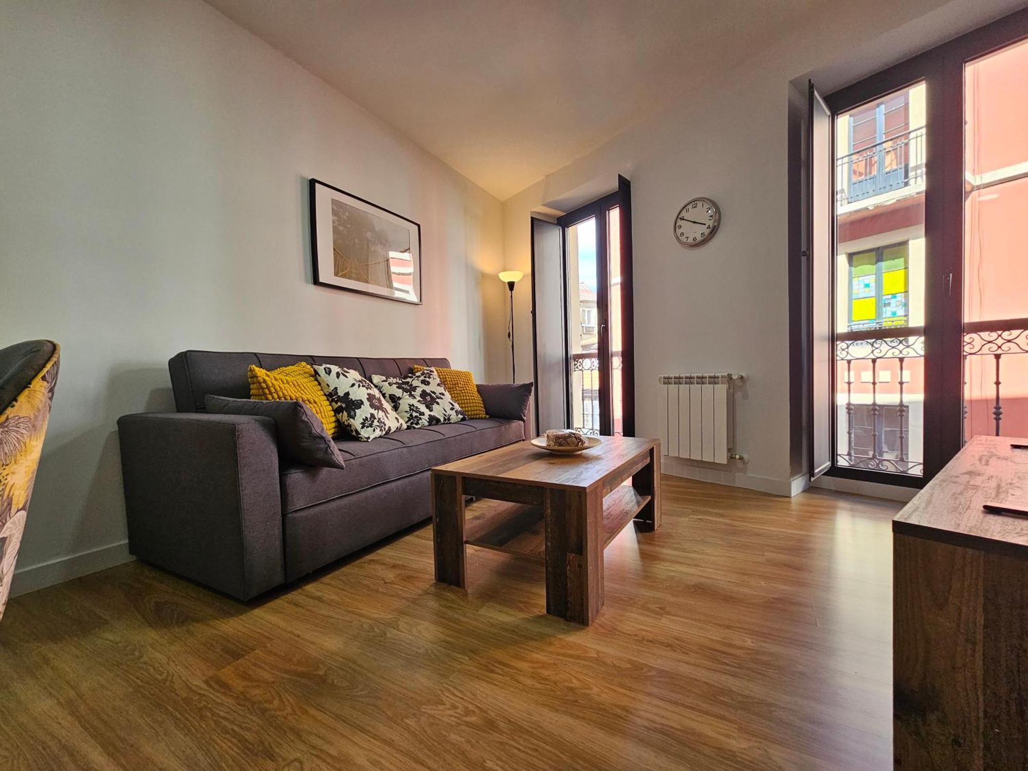 Apartamentos Aptio Oviedo Bagian luar foto